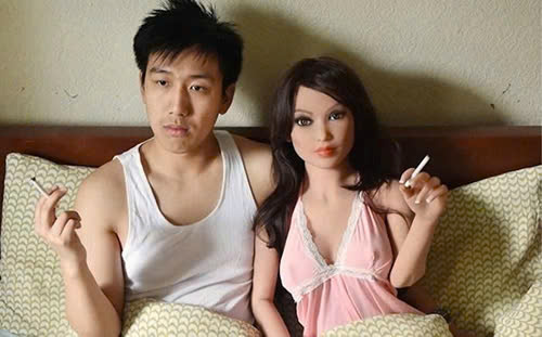 Lợi ích của búp bê tình dục đối với nam giới độc thân là gì